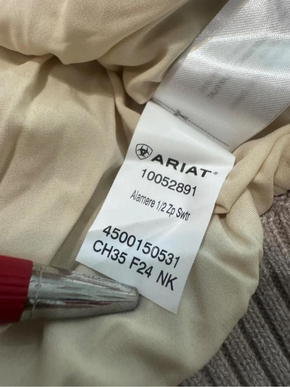 Ariat cable knit funnel neck neck Alamere sweater wool NWT beige M womens